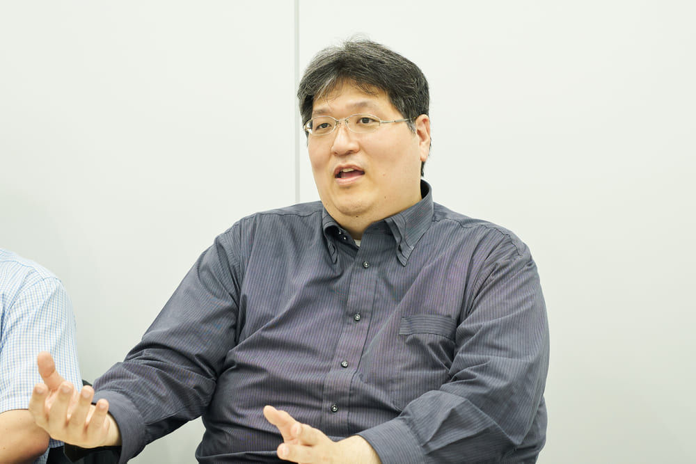 新たなカスタマーサポートを作りを目指すことを話す様子